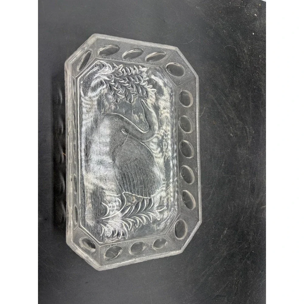 The Unbranded Brand vintage clear